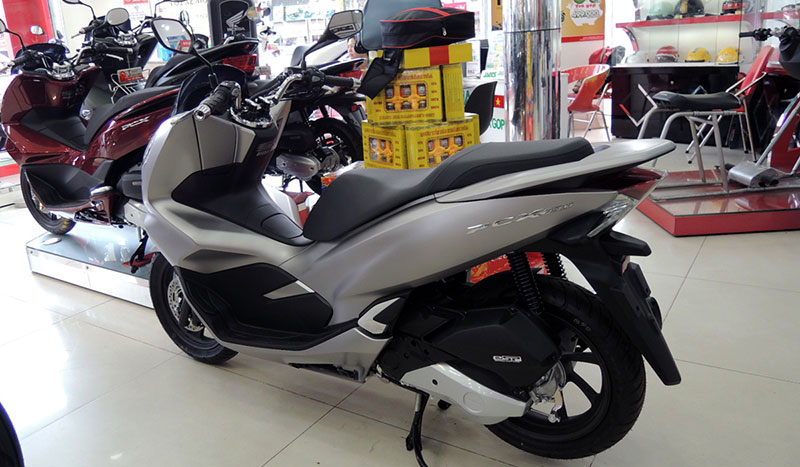 Honda PCX150 2018 đến Sài Gòn, đội giá nhẹ